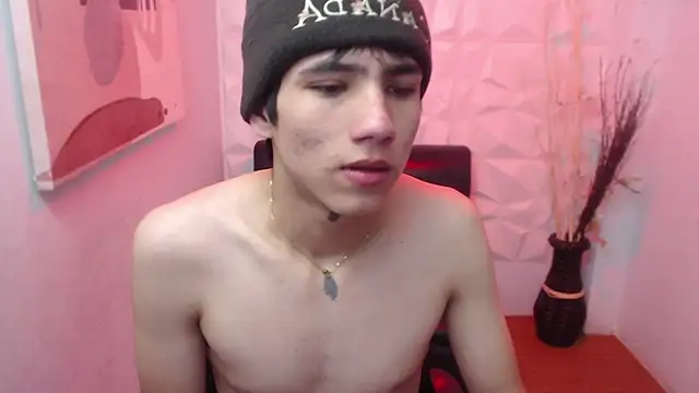 Stich 23 online show from March 3, 12:33 pm