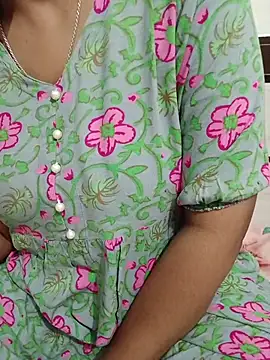 Queenlipx online show from March 1, 5:04 pm