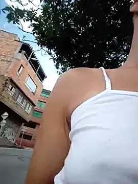 sandy 11  online show from April 1, 7:55 pm