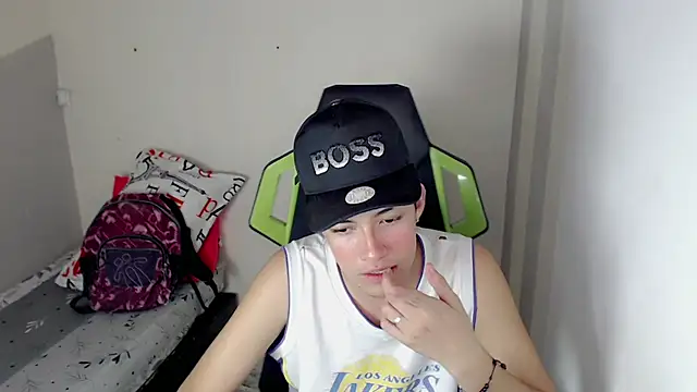 Street poemm  online show from April 12, 7:52 pm