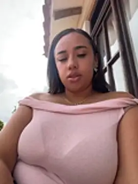 Snapshot of Eyssha chatting on March 30, 1:45 pm Eyssha online show from March 30, 1:45 pm