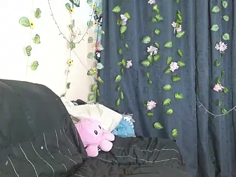 powderblu69 online show from March 27, 9:25 pm