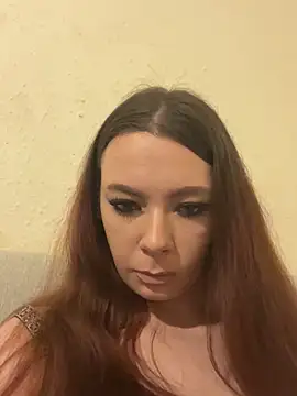 Snapshot of SexyLily22x chatting on February 27, 12:32 am SexyLily22x online show from February 27, 12:32 am