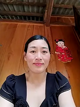 Snapshot of lris-Beauty77 chatting on February 22, 6:13 am lris-Beauty77 online show from February 22, 6:13 am