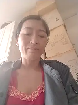 lris-Beauty77 online show from March 23, 3:21 am