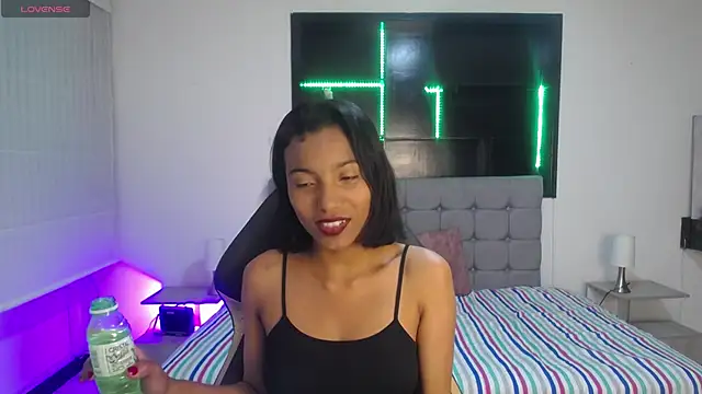 Wendy 1  online show from March 27, 3:45 am