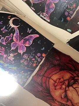 Snapshot of HarmlessPiece89 chatting on March 3, 4:40 am HarmlessPiece89 online show from March 3, 4:40 am