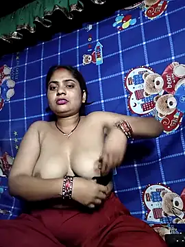 Snapshot of Aanushaka chatting on April 18, 4:11 pm Aanushaka online show from April 18, 4:11 pm