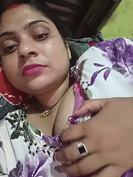 Snapshot of Aanushaka chatting on June 3, 4:01 pm Aanushaka online show from June 3, 4:01 pm