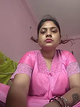 Snapshot of Aanushaka chatting on June 5, 2:51 am Aanushaka online show from June 5, 2:51 am