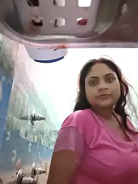 Snapshot of Aanushaka chatting on June 5, 9:37 am Aanushaka online show from June 5, 9:37 am