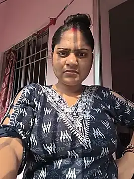 Snapshot of Aanushaka chatting on June 6, 2:27 am Aanushaka online show from June 6, 2:27 am