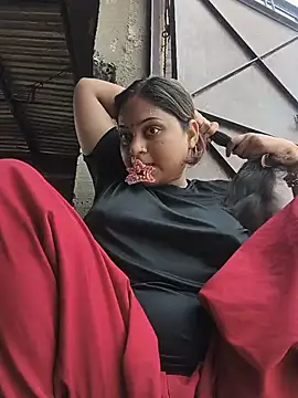 Snapshot of Aanushaka chatting on June 20, 9:34 am Aanushaka online show from June 20, 9:34 am