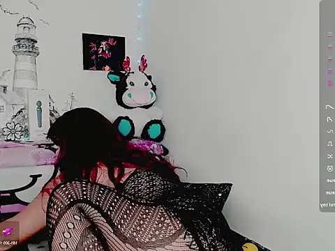 Snapshot of Milly_Dirtyn chatting on February 24, 10:41 pm Milly Dirtyn online show from February 24, 10:41 pm