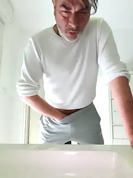 eruzam59000 online show from March 21, 8:41 am