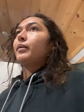 Snapshot of QueenNefertiti chatting on February 24, 11:03 pm QueenNefertiti online show from February 24, 11:03 pm