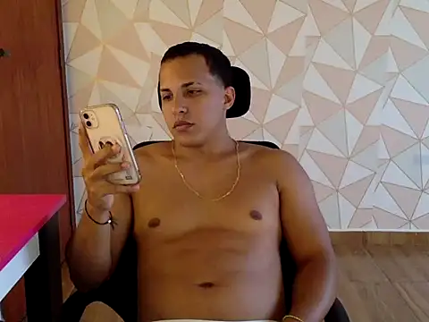 Snapshot of Sanxxx69 chatting on February 21, 7:48 pm Sanxxx69 online show from February 21, 7:48 pm