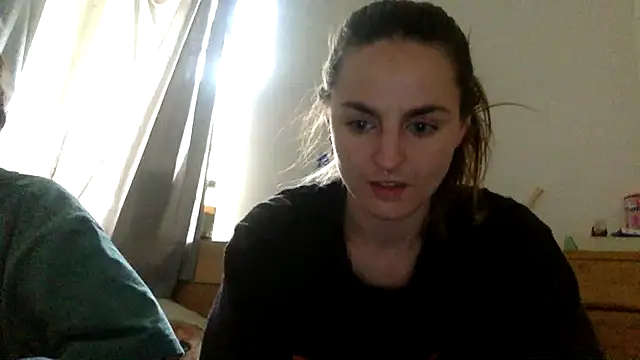 sheila y celia online show from March 15, 3:51 pm