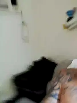 Snapshot of SmashNTrash91 chatting on March 29, 4:51 pm SmashNTrash91 online show from March 29, 4:51 pm