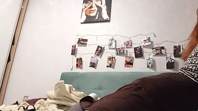 Snapshot of DizzyRina chatting on March 1, 3:47 pm DizzyRina online show from March 1, 3:47 pm