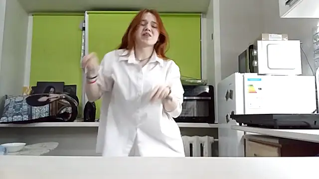 DizzyRina online show from April 2, 3:31 pm