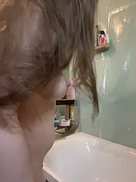 DivaAurum online show from March 31, 1:11 pm