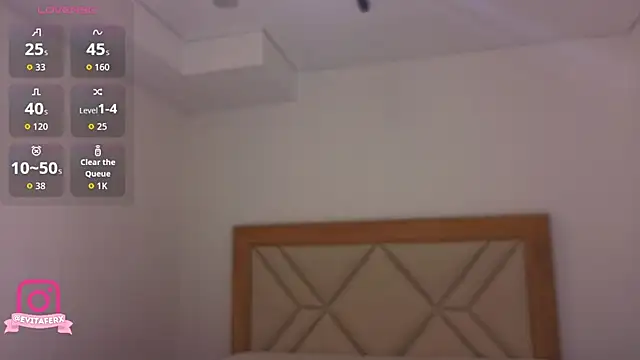 Snapshot of eva_depp_ chatting on June 26, 10:19 am eva depp online show from June 26, 10:19 am