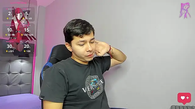 Julian Smith21 online show from March 24, 1:05 pm