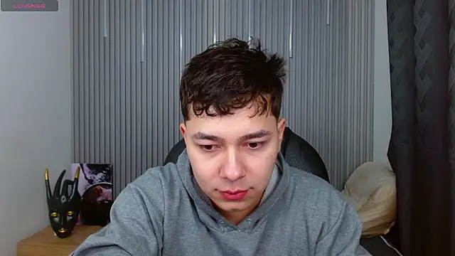 Julian Smith21 online show from June 21, 3:53 am