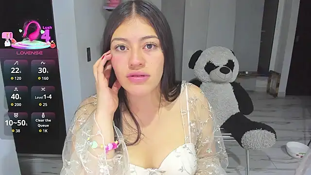 LovelyLoren333 online show from February 25, 2:10 am