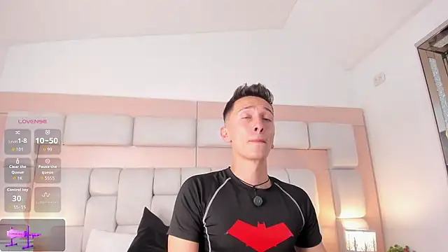 Thiago Jones1 online show from March 20, 7:52 pm