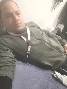 Snapshot of elcaste69 chatting on February 22, 4:38 pm elcaste69 online show from February 22, 4:38 pm