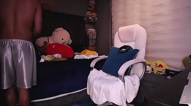 dirty 27cms online show from February 19, 5:49 pm