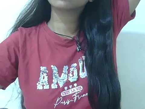 Snapshot of cute_momo_love chatting on June 20, 6:16 am cute momo love online show from June 20, 6:16 am