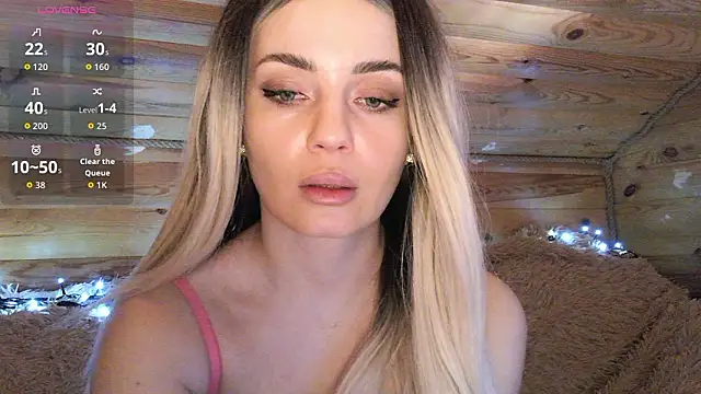 Snapshot of angel_l_v chatting on March 4, 8:31 am angel l v online show from March 4, 8:31 am