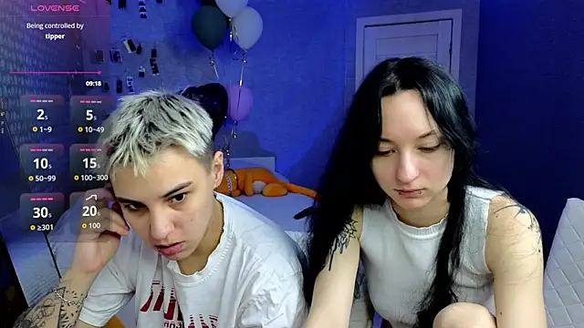 LuxuryLoverss online show from April 13, 11:05 am