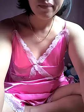Snapshot of juicy-milu chatting on May 12, 4:53 am juicy-milu online show from May 12, 4:53 am