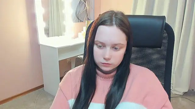 Snapshot of LynnaNull chatting on February 23, 7:50 am LynnaNull online show from February 23, 7:50 am