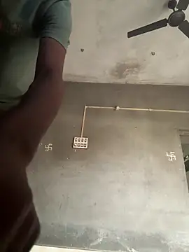 Snapshot of parth73637 chatting on March 2, 1:52 am parth73637 online show from March 2, 1:52 am