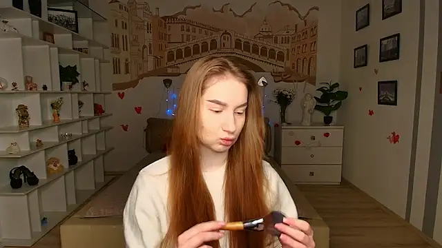 Snapshot of AlicaFoxis chatting on February 23, 6:38 pm AlicaFoxis online show from February 23, 6:38 pm