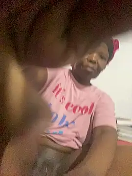 Snapshot of SweetPearl007 chatting on March 2, 7:54 pm SweetPearl007 online show from March 2, 7:54 pm