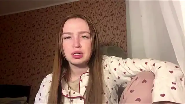 Snapshot of Hanna__Montanna chatting on March 11, 3:18 pm Hanna Montanna online show from March 11, 3:18 pm