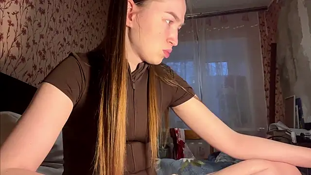 Snapshot of Hanna__Montanna chatting on April 2, 3:09 pm Hanna Montanna online show from April 2, 3:09 pm