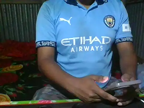 Snapshot of BestDick2910 chatting on February 23, 8:33 am BestDick2910 online show from February 23, 8:33 am