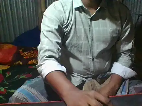 Snapshot of BestDick2910 chatting on February 28, 3:40 am BestDick2910 online show from February 28, 3:40 am