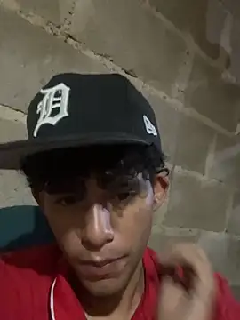 Snapshot of Stickmendez chatting on February 24, 5:16 am Stickmendez online show from February 24, 5:16 am