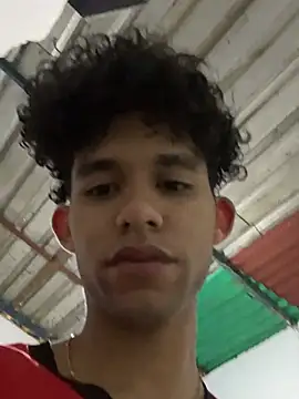 Snapshot of Stickmendez chatting on February 25, 6:28 pm Stickmendez online show from February 25, 6:28 pm