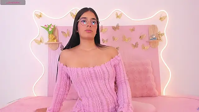 Isaa-queen online show from April 8, 8:53 pm