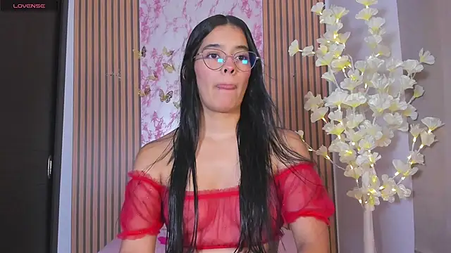 Isaa-queen online show from June 12, 7:46 pm