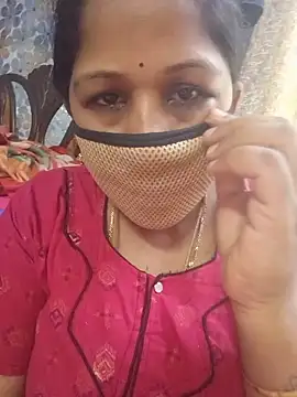 Snapshot of Kavita_786 chatting on August 6, 7:43 am Kavita 786 online show from August 6, 7:43 am